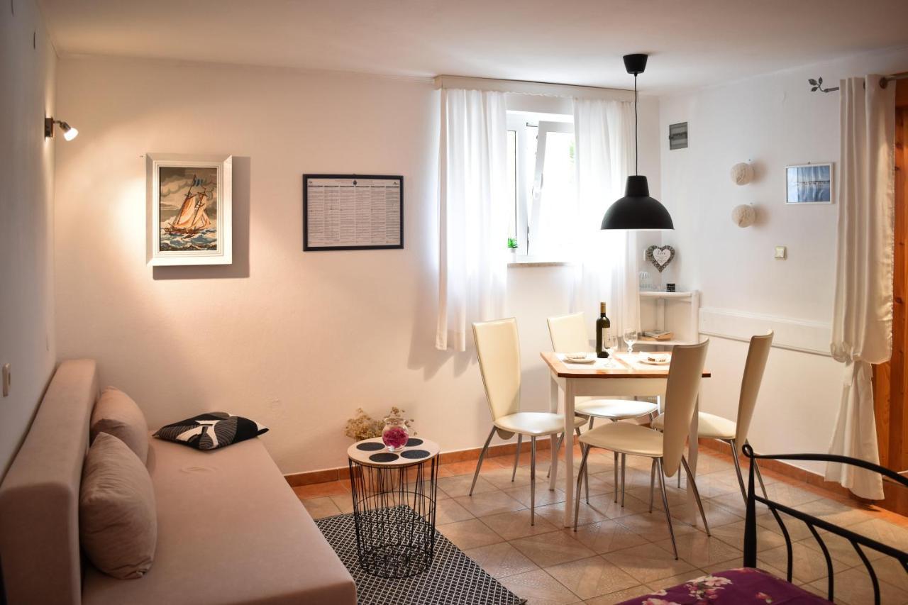 Apartmani Grguric Корнич Экстерьер фото