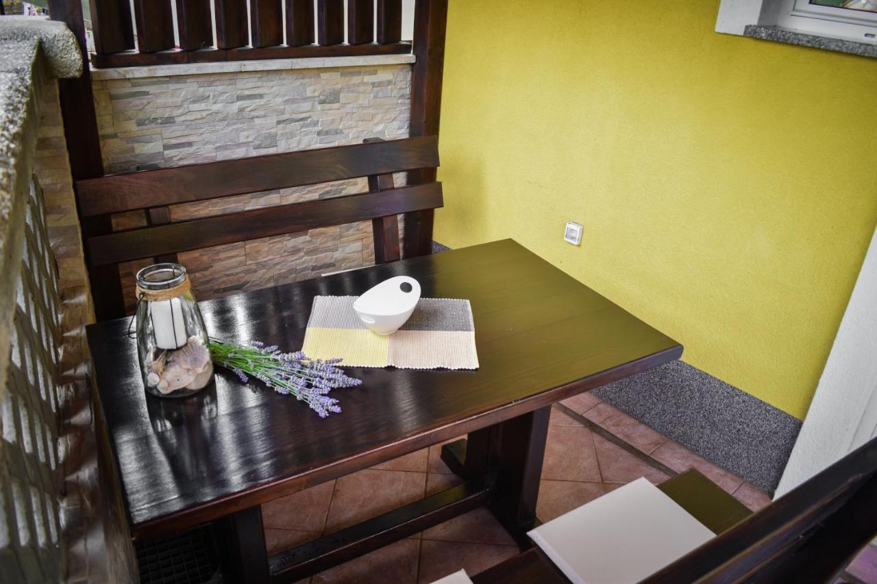 Apartmani Grguric Корнич Экстерьер фото